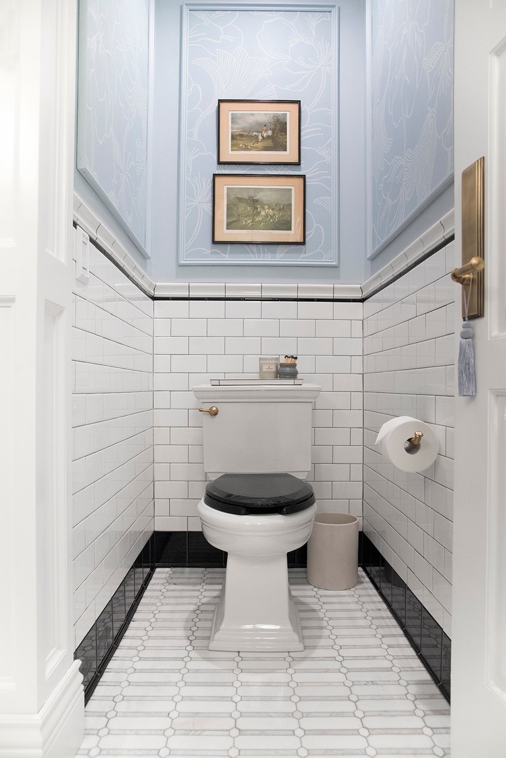 How to Make a Small Bathroom Look Larger - roomfortuesday.com