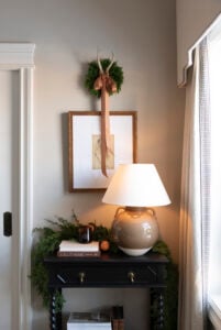 Christmas Tour: My Holiday Home Office - roomfortuesday.com