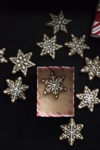 Cookie Swap : Classic Gingerbread Cookies - roomfortuesday.com