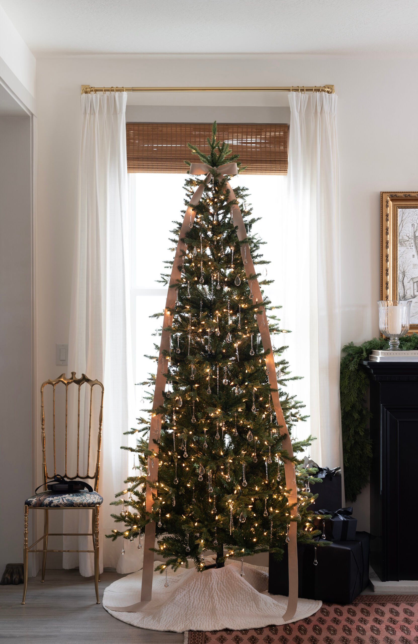 Simple Glass Icicle Decorated Christmas Tree - roomfortuesday.com