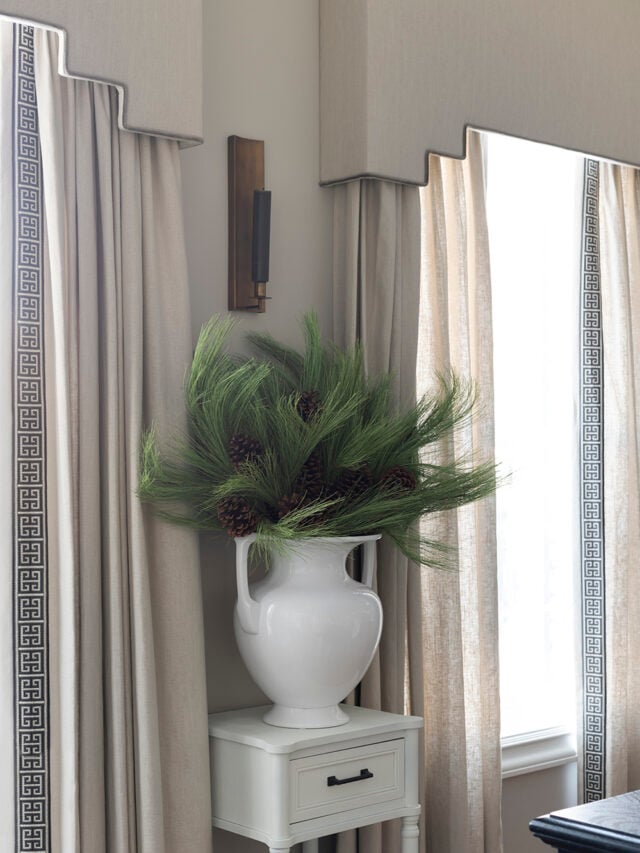 Wispy Pine Needle Arrangement DIY - roomfortuesday.com