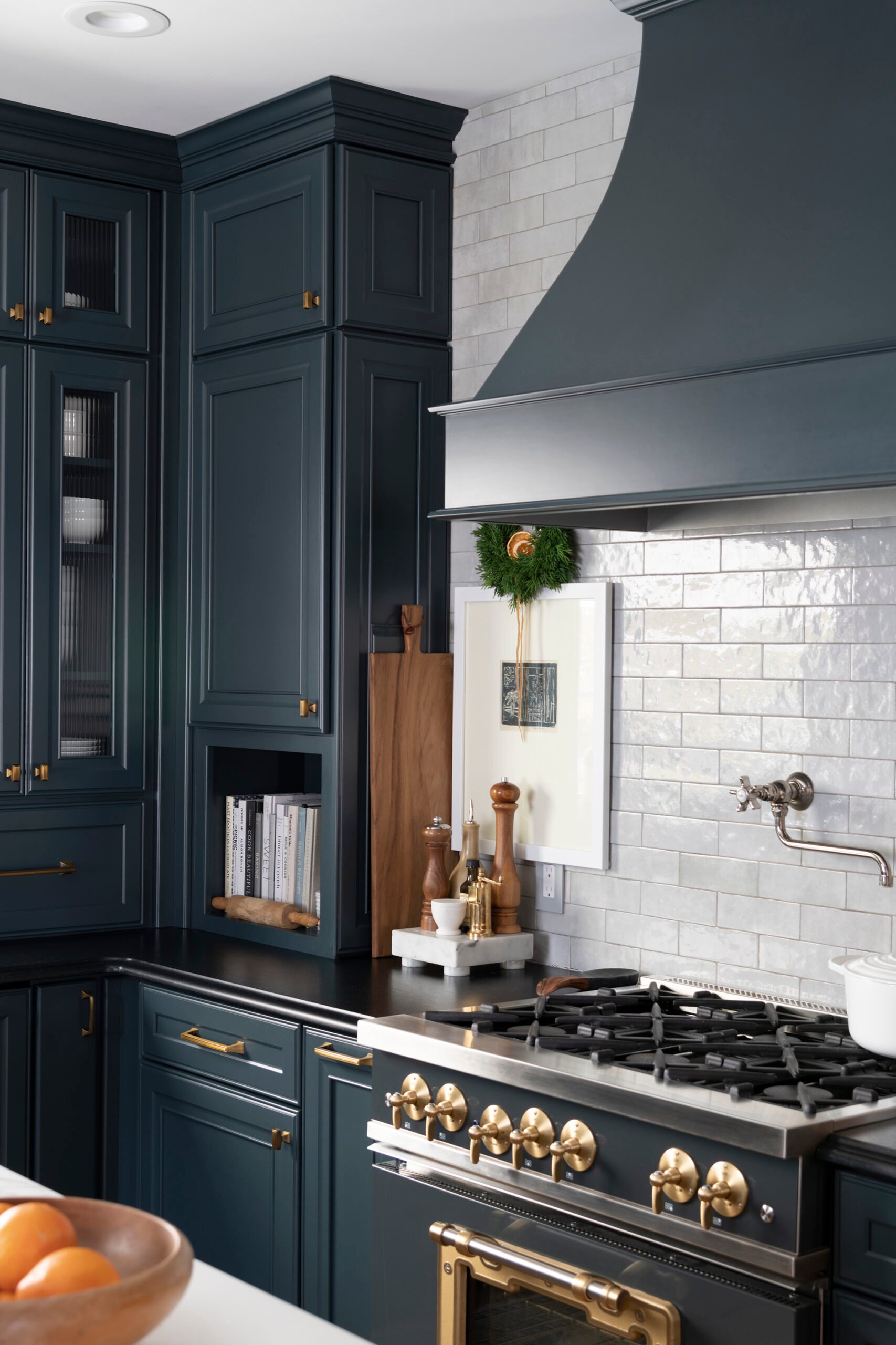 Christmas Tour: Decorating the Kitchen for the Holidays - roomfortuesday.com