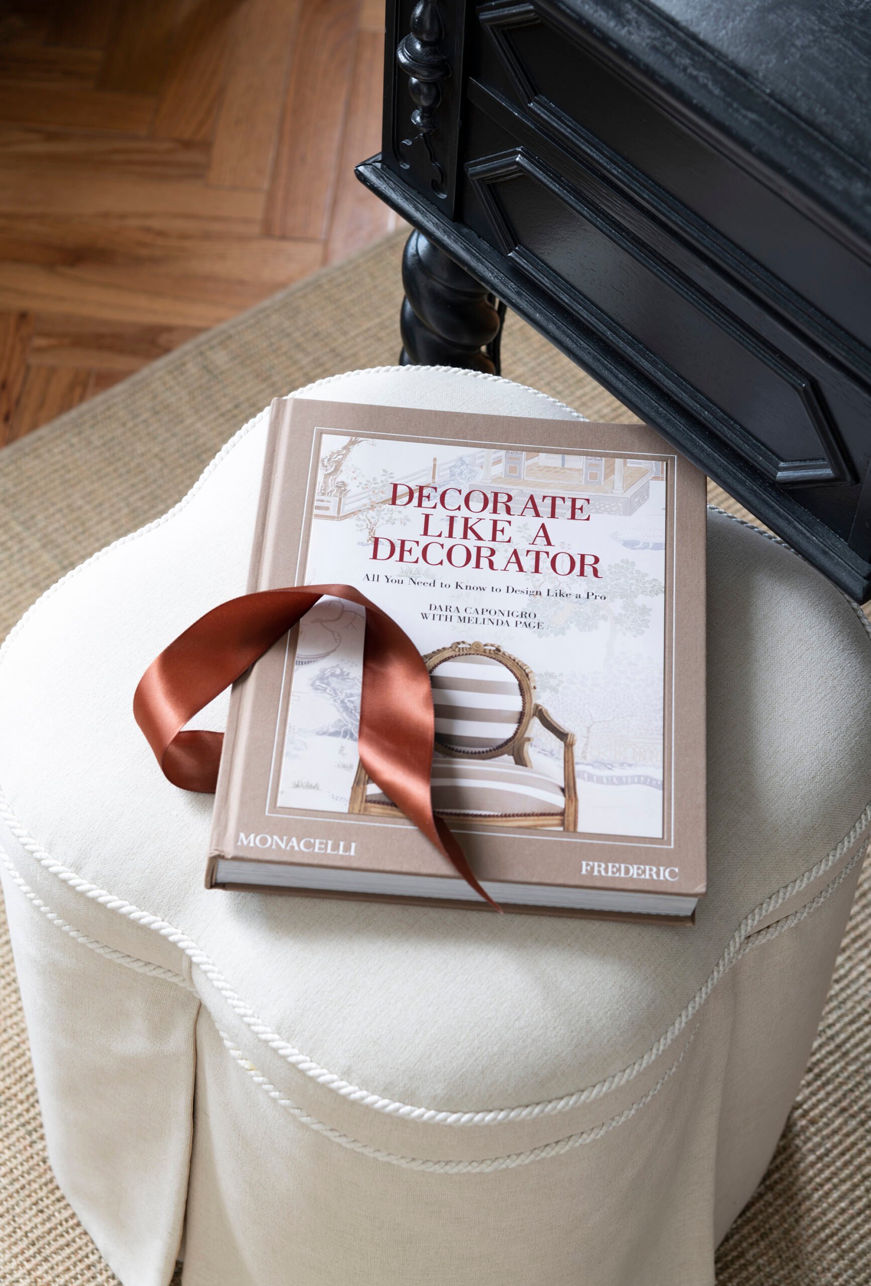 Christmas Tour: My Holiday Home Office - roomfortuesday.com