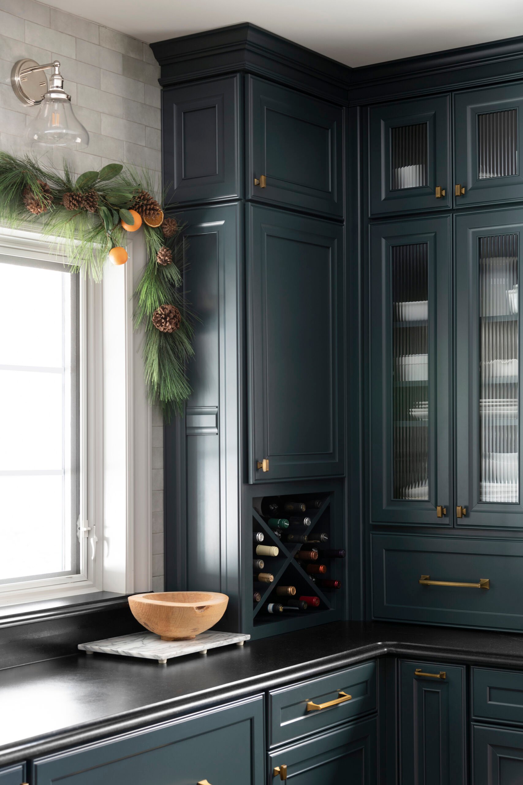 Christmas Tour: Decorating the Kitchen for the Holidays - roomfortuesday.com