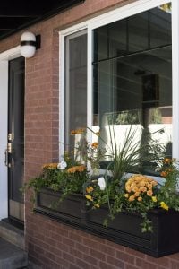 Fall Window Flower Box - roomfortuesday.com