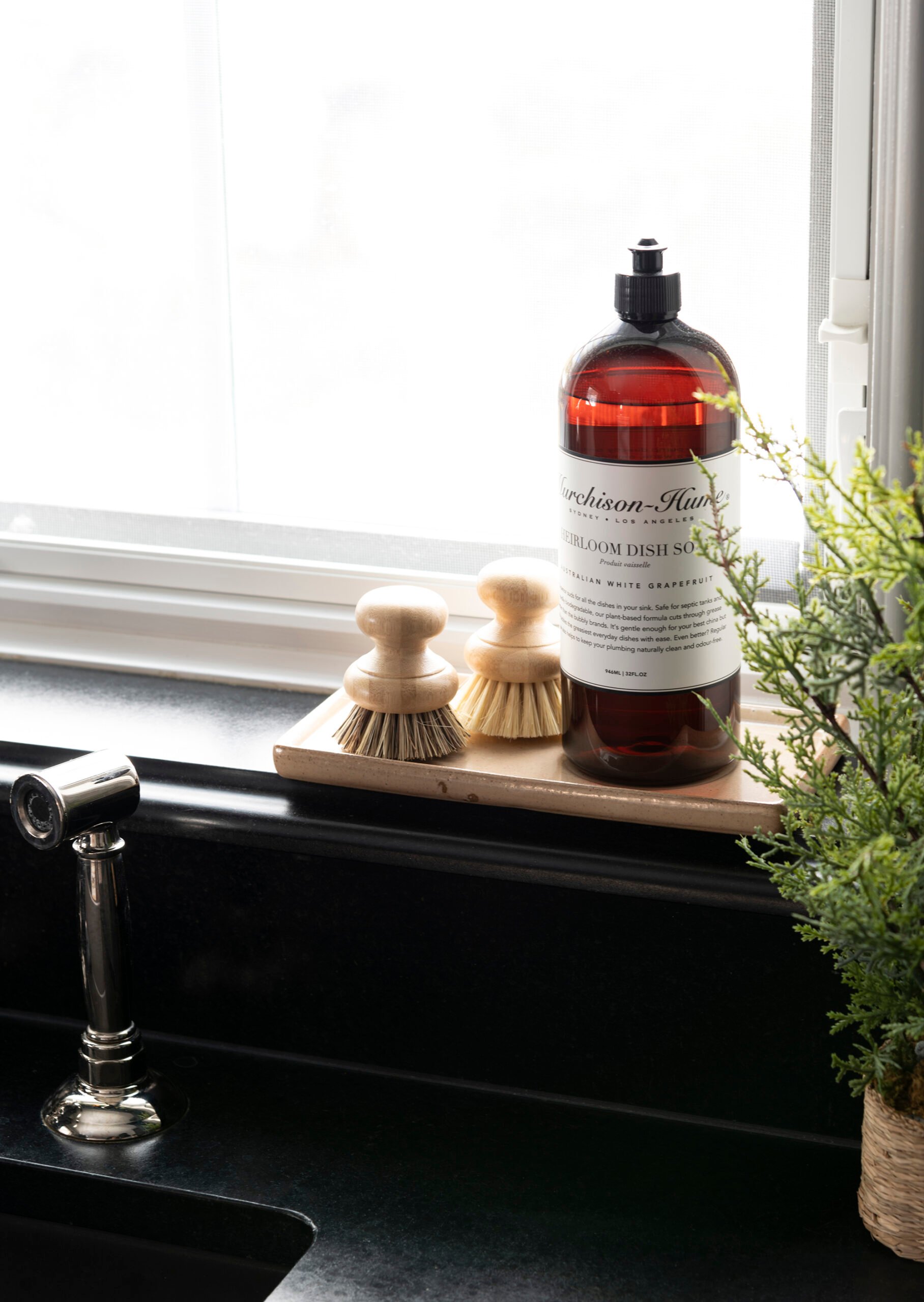 Christmas Tour: Decorating the Kitchen for the Holidays - roomfortuesday.com