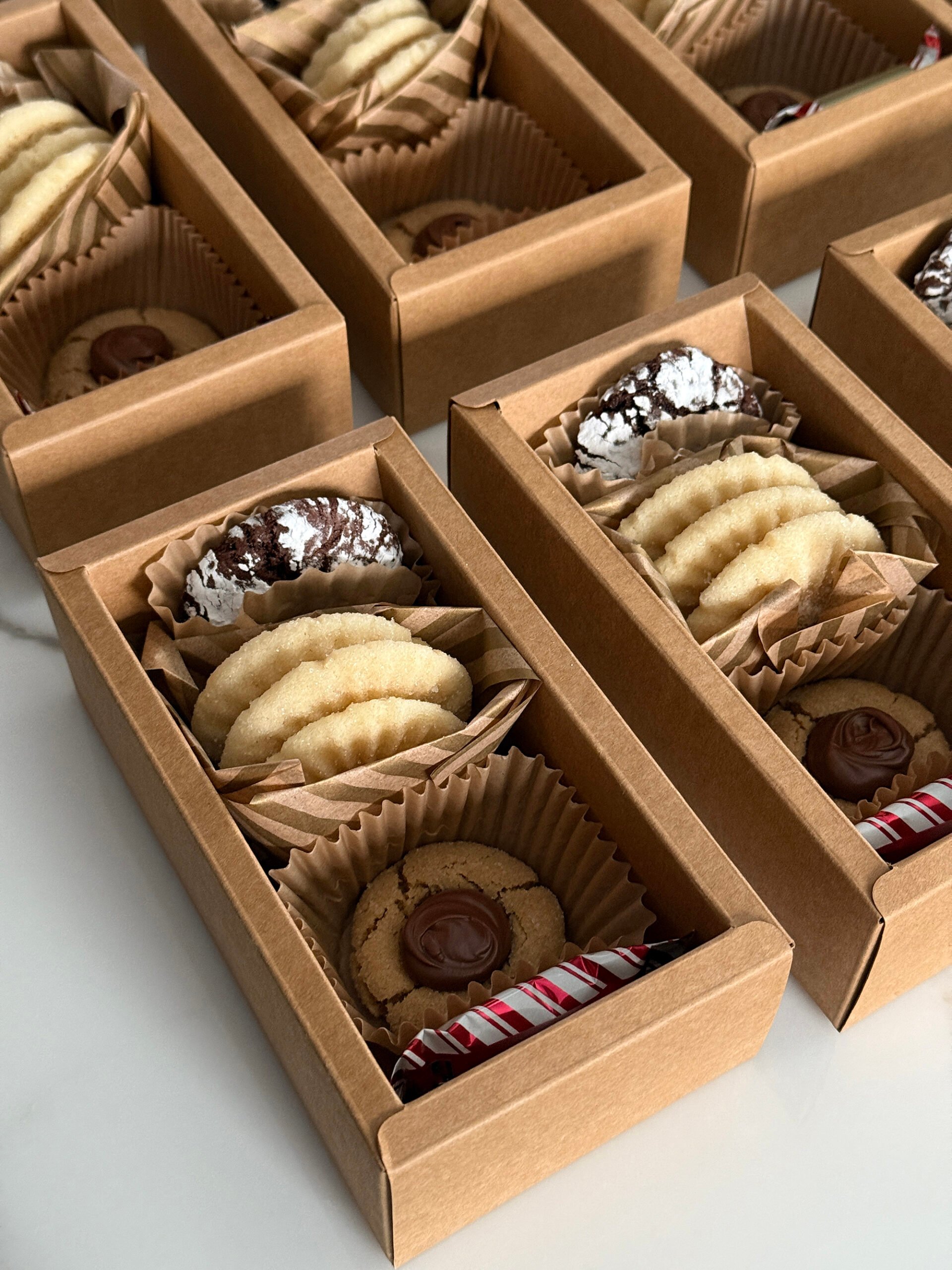 Classic Holiday Cookie Boxes & Packaging Ideas - roomfortuesday.com