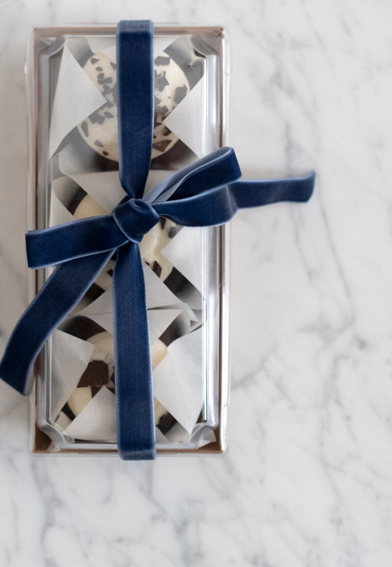 Classic Holiday Cookie Boxes & Packaging Ideas - roomfortuesday.com