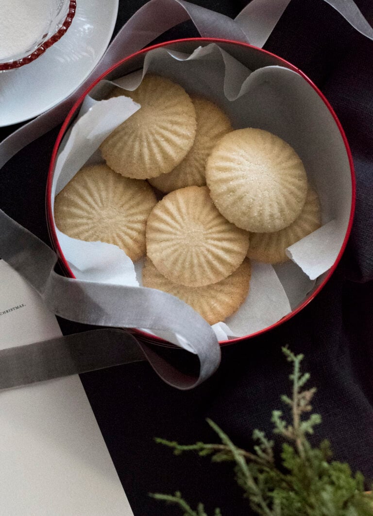 Classic Holiday Cookie Boxes & Packaging Ideas - roomfortuesday.com