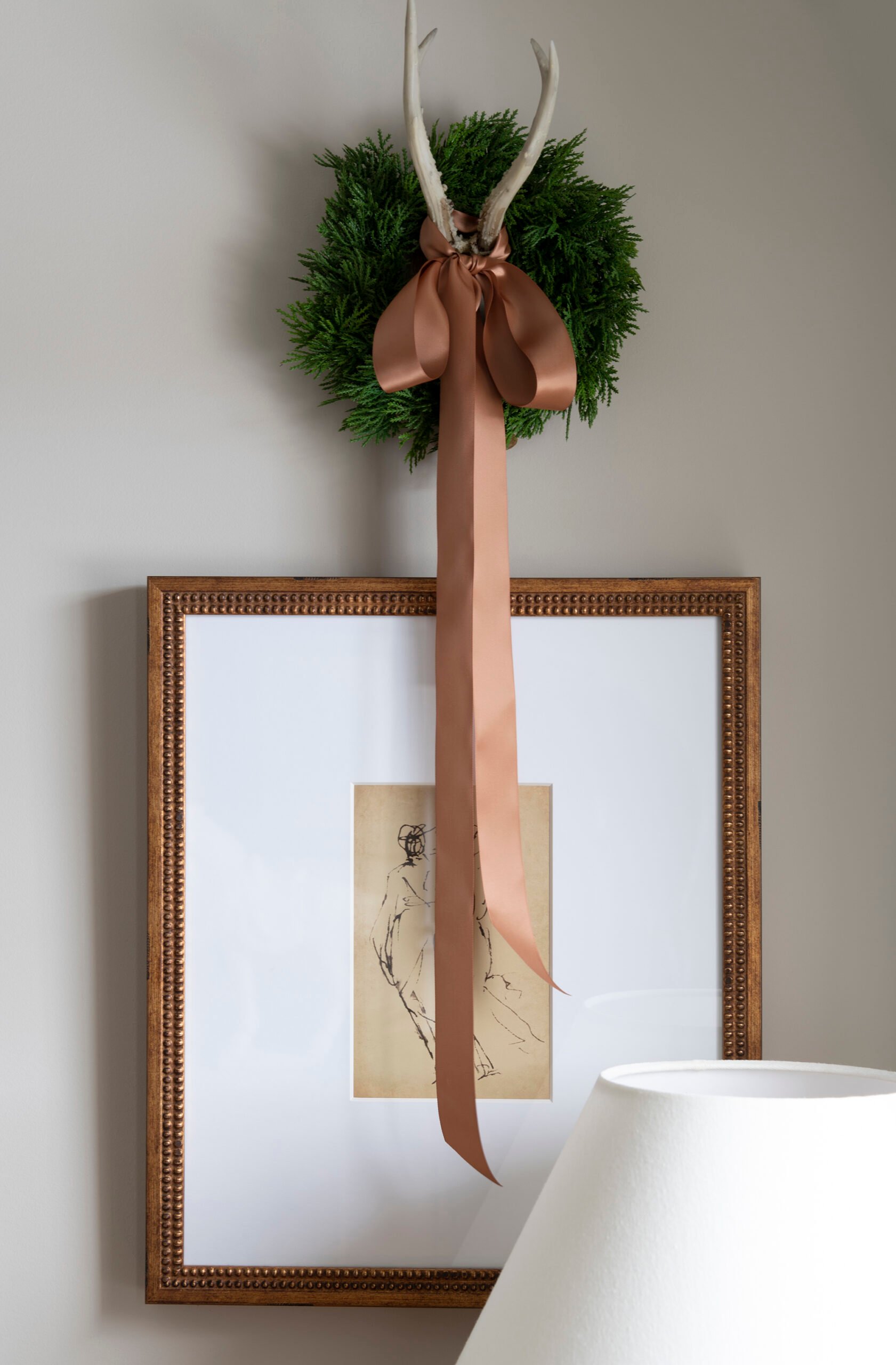 Christmas Tour: My Holiday Home Office - roomfortuesday.com