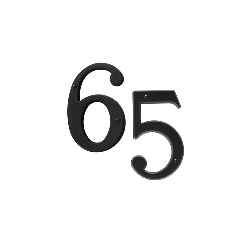 7 Holiday Front Door & Porch Decorating Essentials - roomfortuesday.com