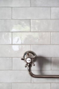 How Polished Nickel is Replacing The Favorite Metal - roomfortuesday.com