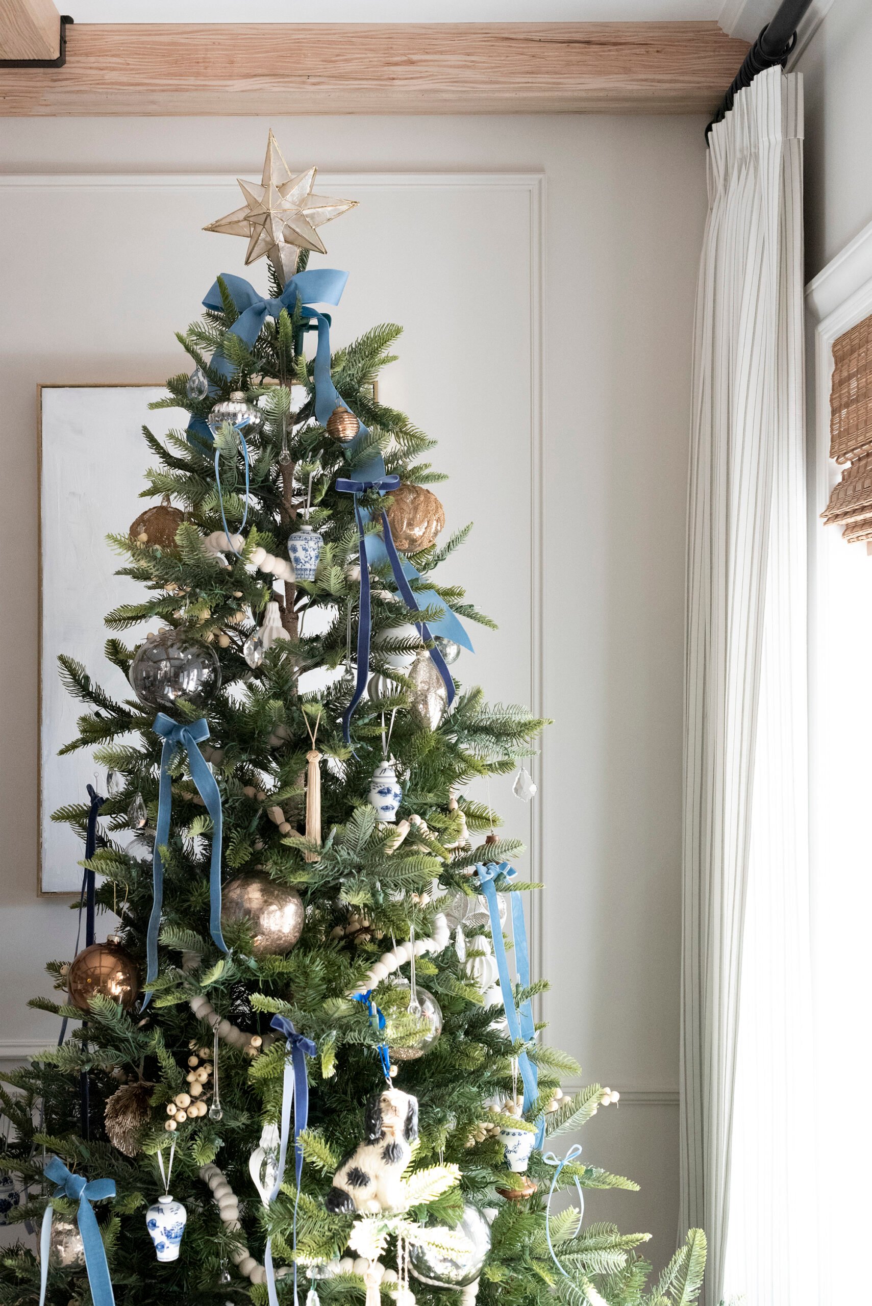 20 Ways to Decorate with Ribbon This Holiday Season - roomfortuesday.com