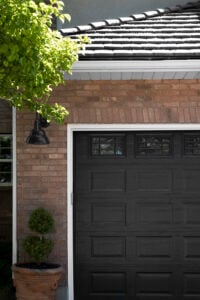 How to Choose The Best Garage Door Style & Color For Your Home - roomfortuesday.com