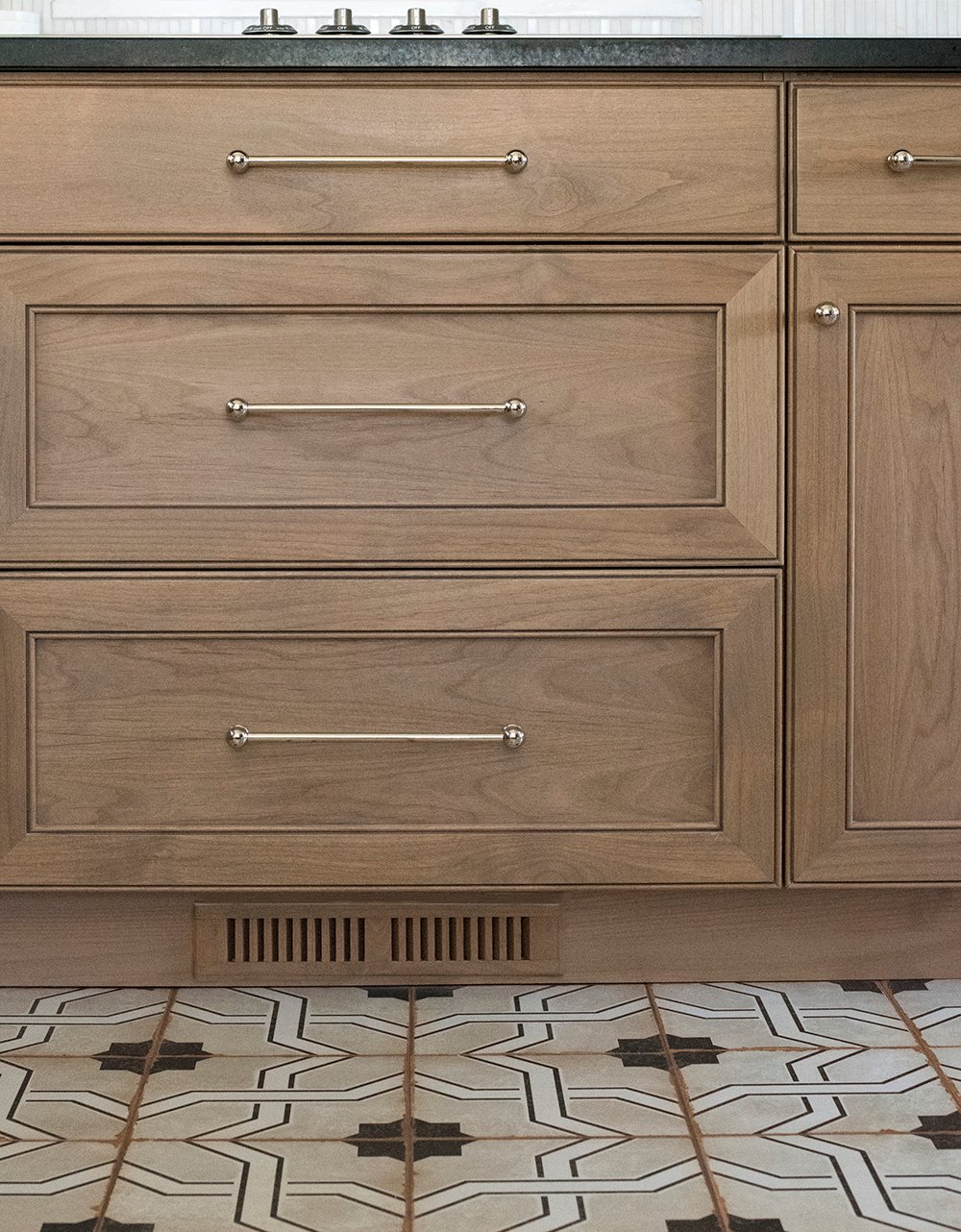 Cabinetry Hardware Placement Guide (With Examples) - roomfortuesday.com