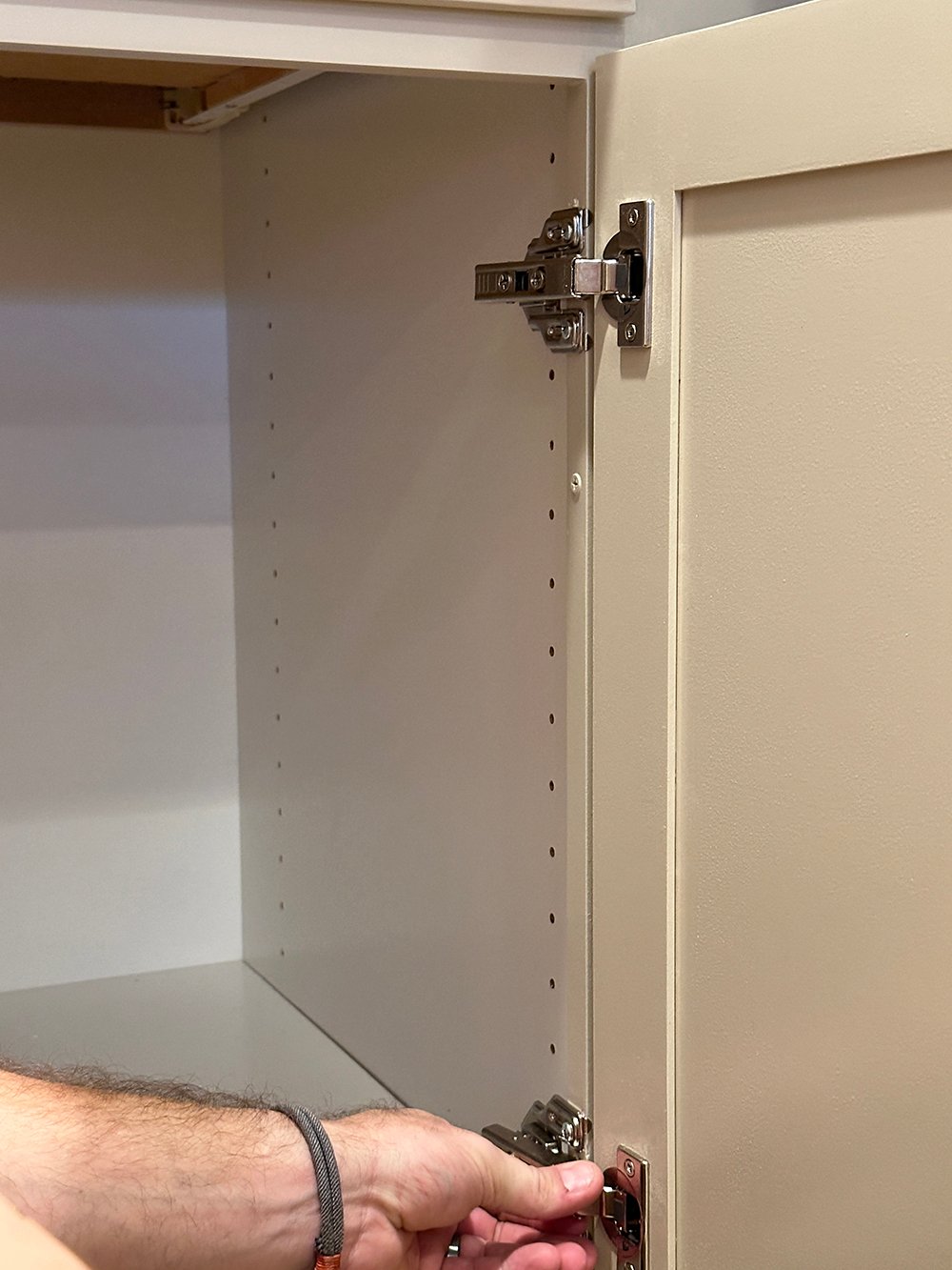 How to Replace & Upgrade Your Cabinet Doors - roomfortuesday.com