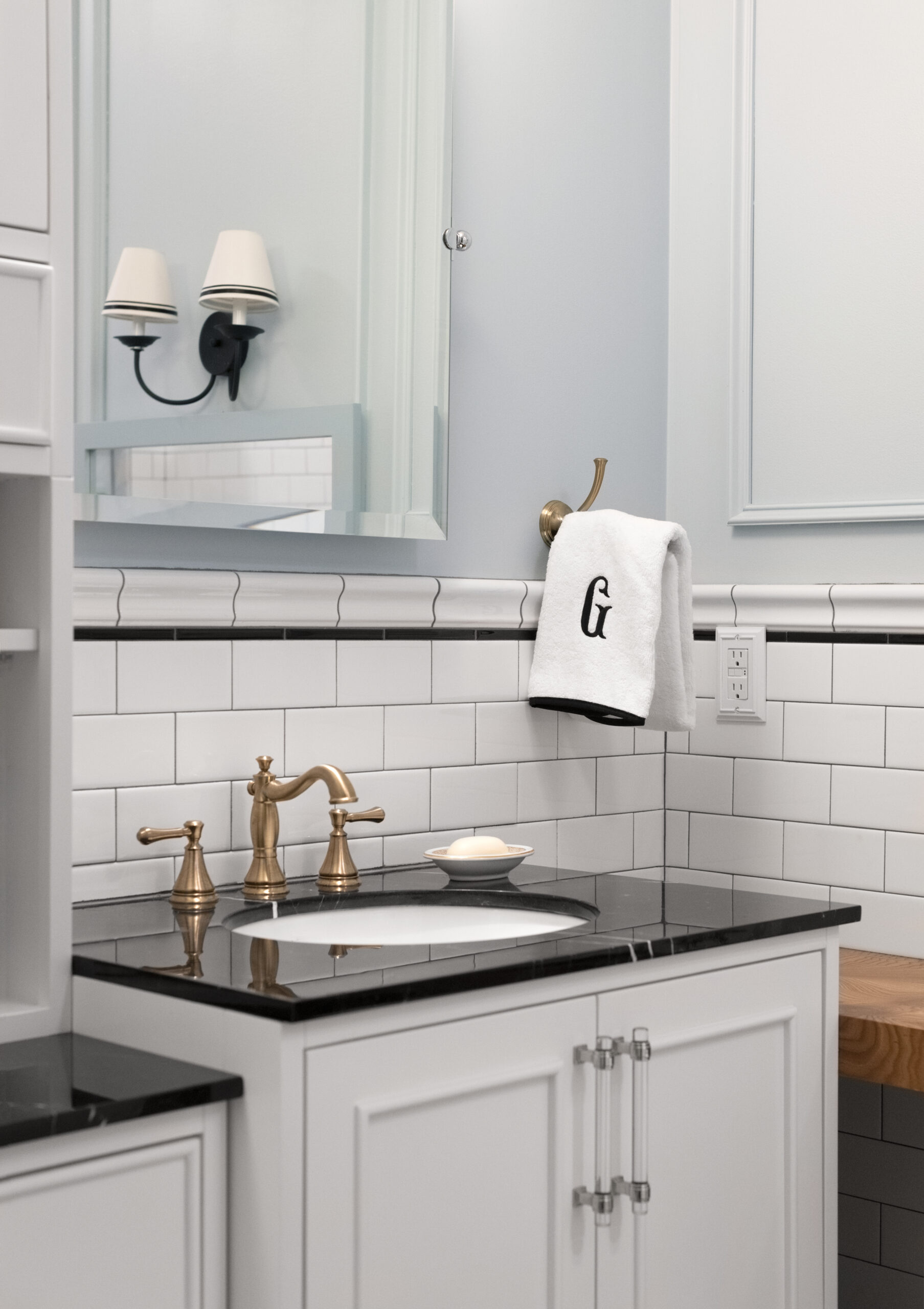 How to Properly Light a Bathroom for Function and Design - roomfortuesday.com