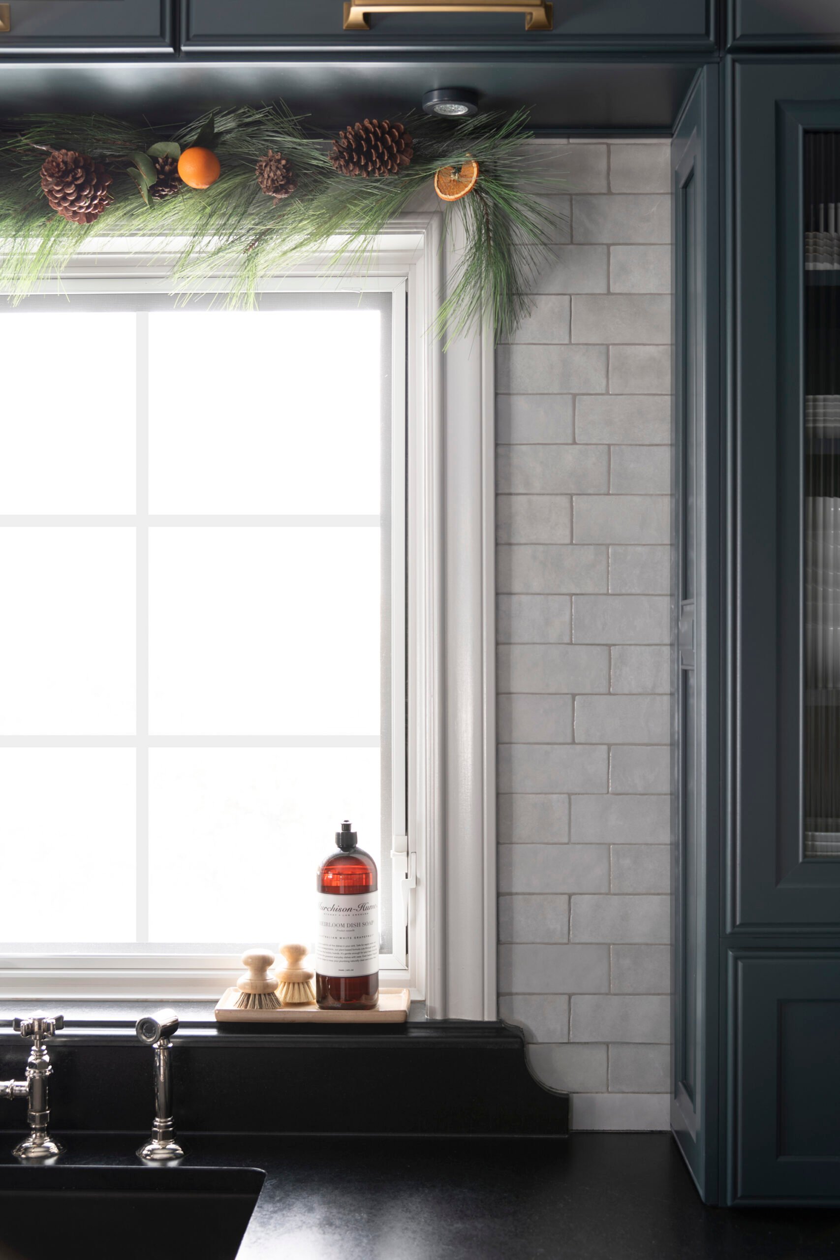 Christmas Tour: Decorating the Kitchen for the Holidays - roomfortuesday.com