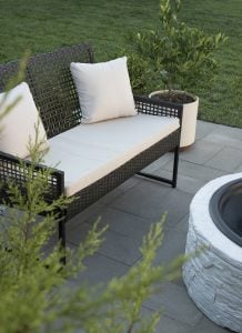 Roundup : Large Outdoor Planters - roomfortuesday.com
