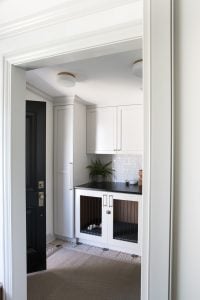 The Laundry Room : One Room Challenge - Room Reveal - roomfortuesday.com