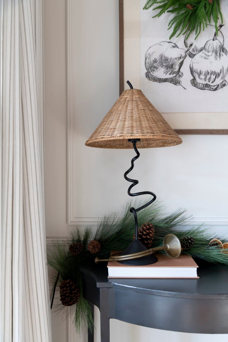 Christmas Tour: the Holiday Decorated Living Room - roomfortuesday.com