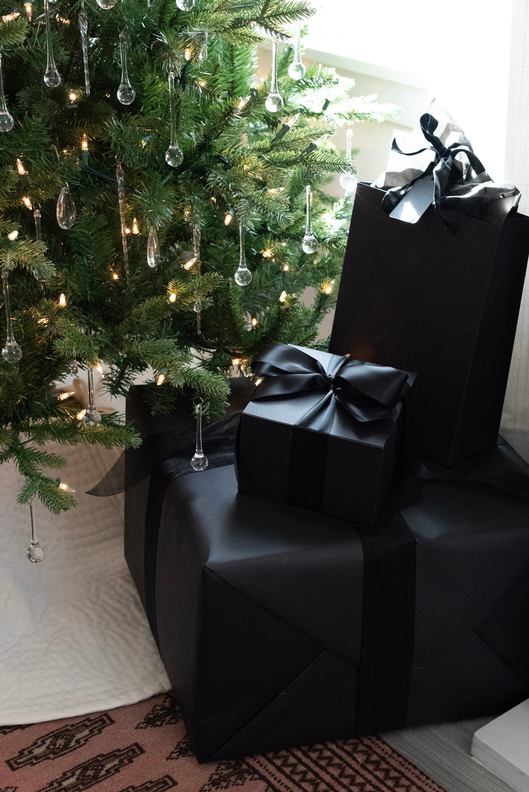 Simple Glass Icicle Decorated Christmas Tree - roomfortuesday.com