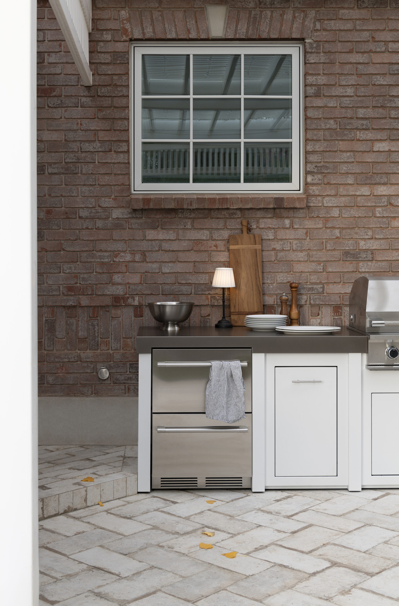 Outdoor Kitchen Reveal - roomfortuesday.com