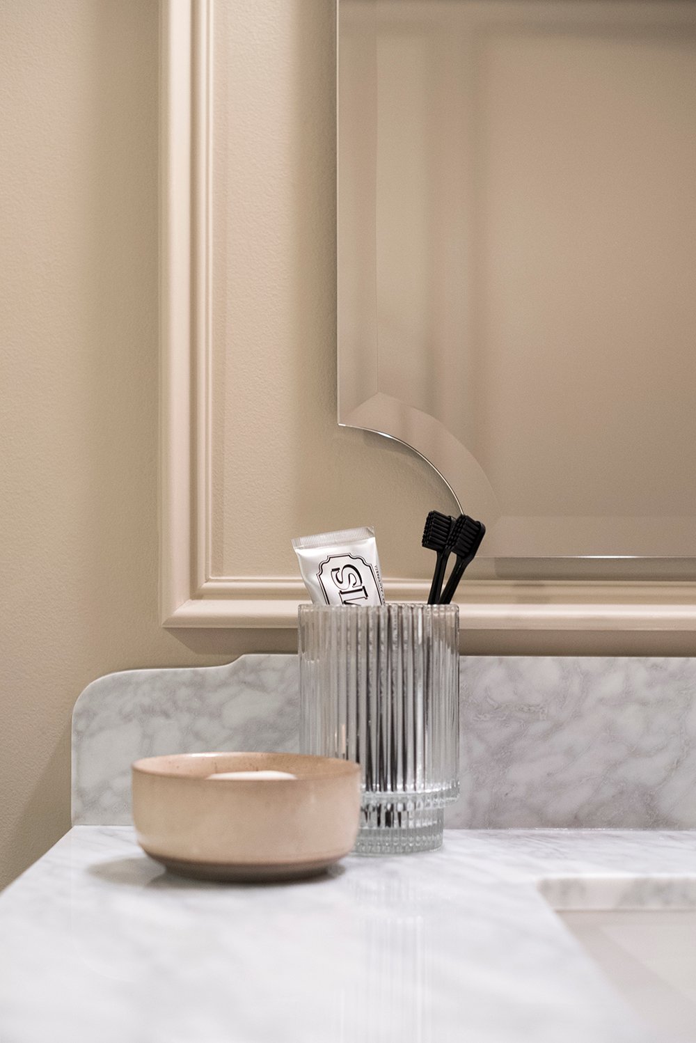 How to Make a Small Bathroom Look Larger - roomfortuesday.com