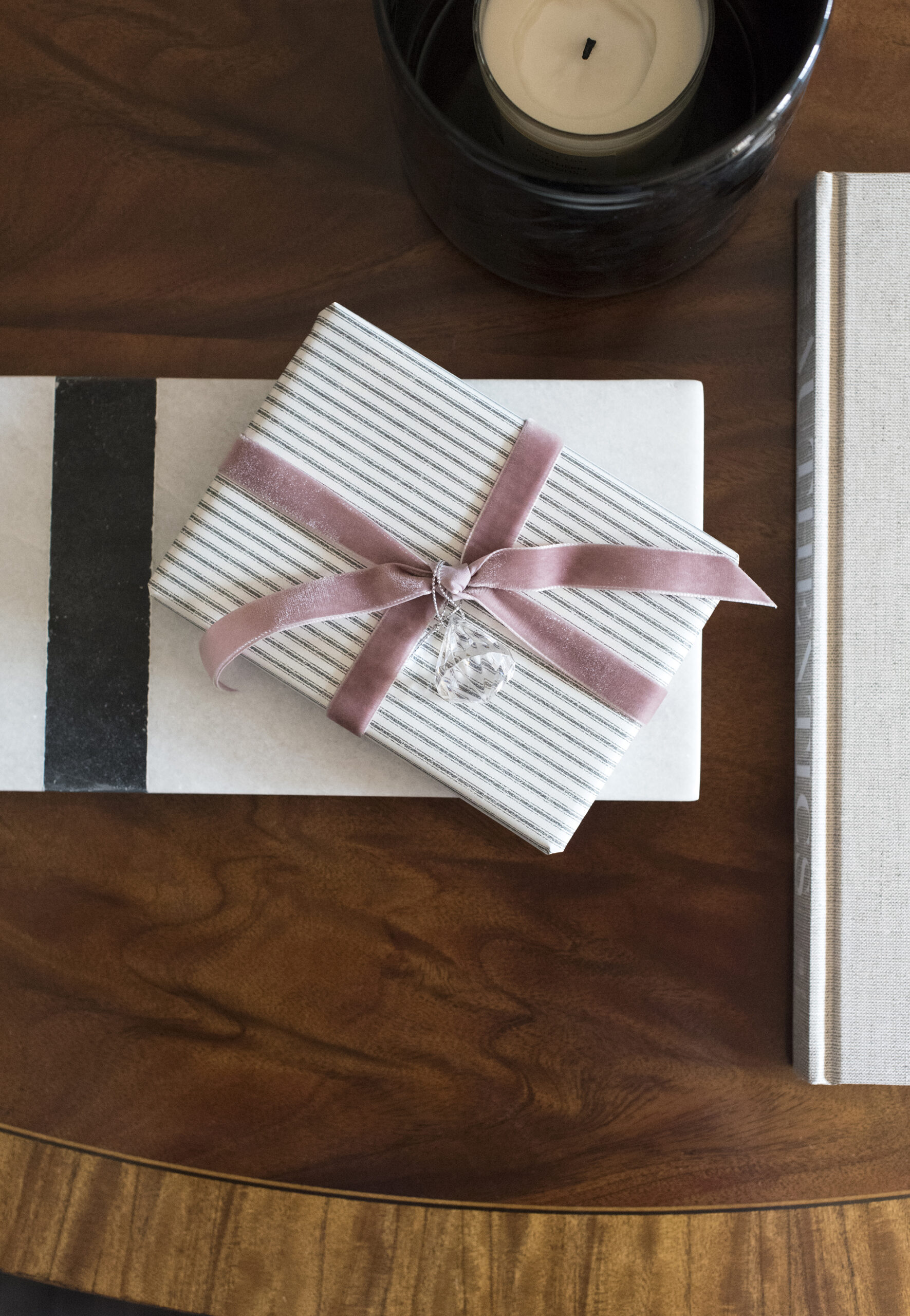 20 Ways to Decorate with Ribbon This Holiday Season - roomfortuesday.com