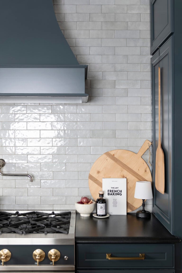 Christmas Tour: Decorating the Kitchen for the Holidays - roomfortuesday.com