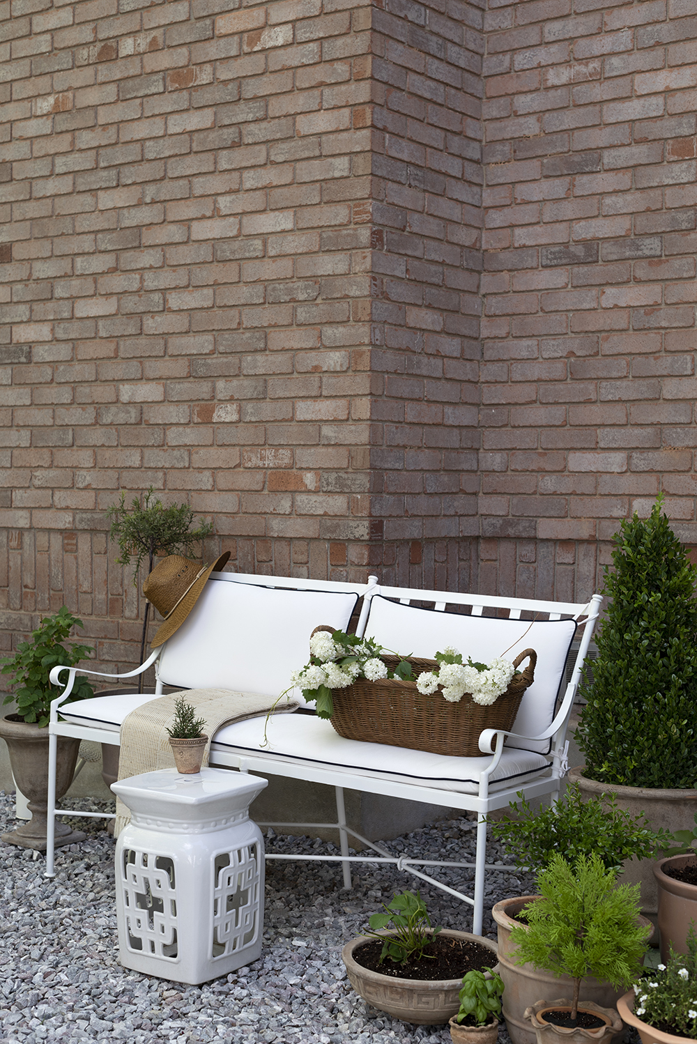 2023 Outdoor Living Tour - roomfortuesday.com