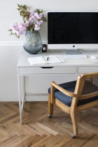 Roundup : Desk Chairs - roomfortuesday.com