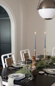 Simple Holiday Tablescape - roomfortuesday.com