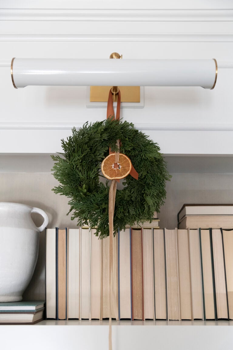 Christmas Tour: the Holiday Decorated Living Room - roomfortuesday.com