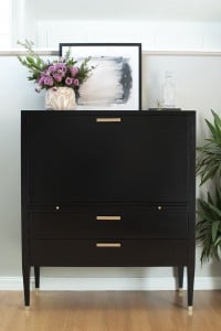 Styling a Glam Bar Cabinet - roomfortuesday.com