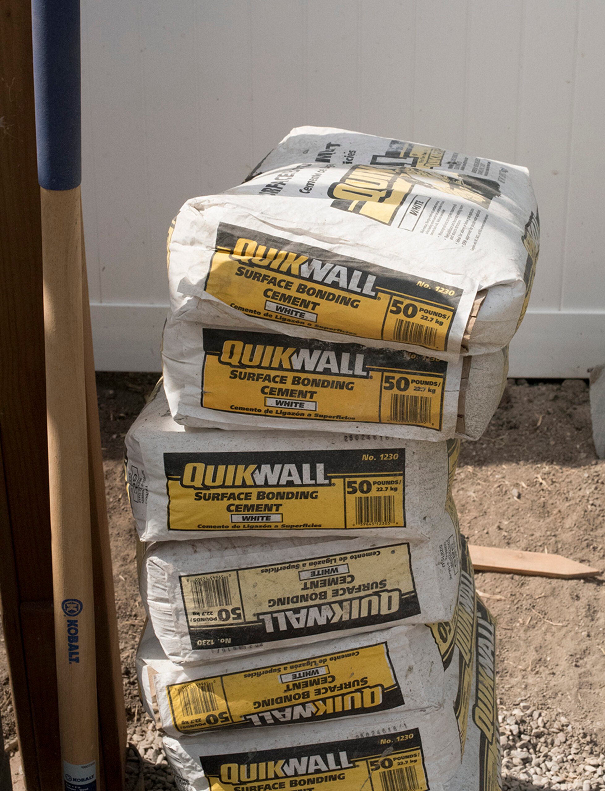 How to Build a Custom Outdoor Sofa - roomfortuesday.com