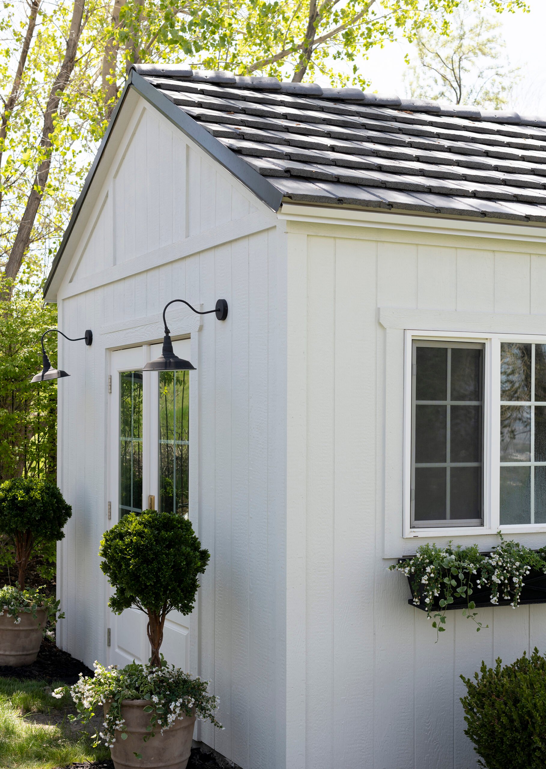 Tips on How to Style Faux Outdoor Plants