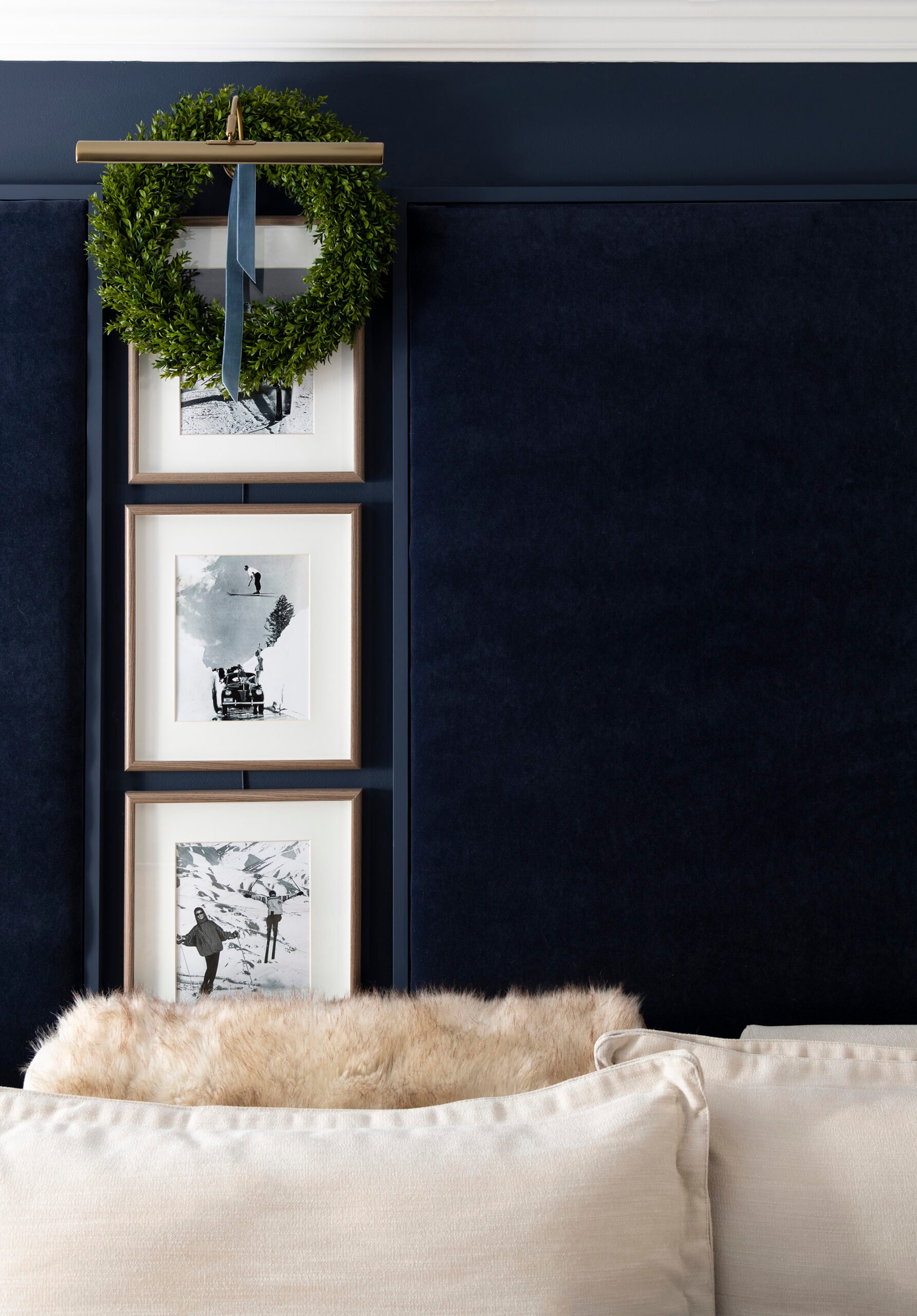 Christmas Tour: Holiday Basement Bar & Media Room - roomfortuesday.com