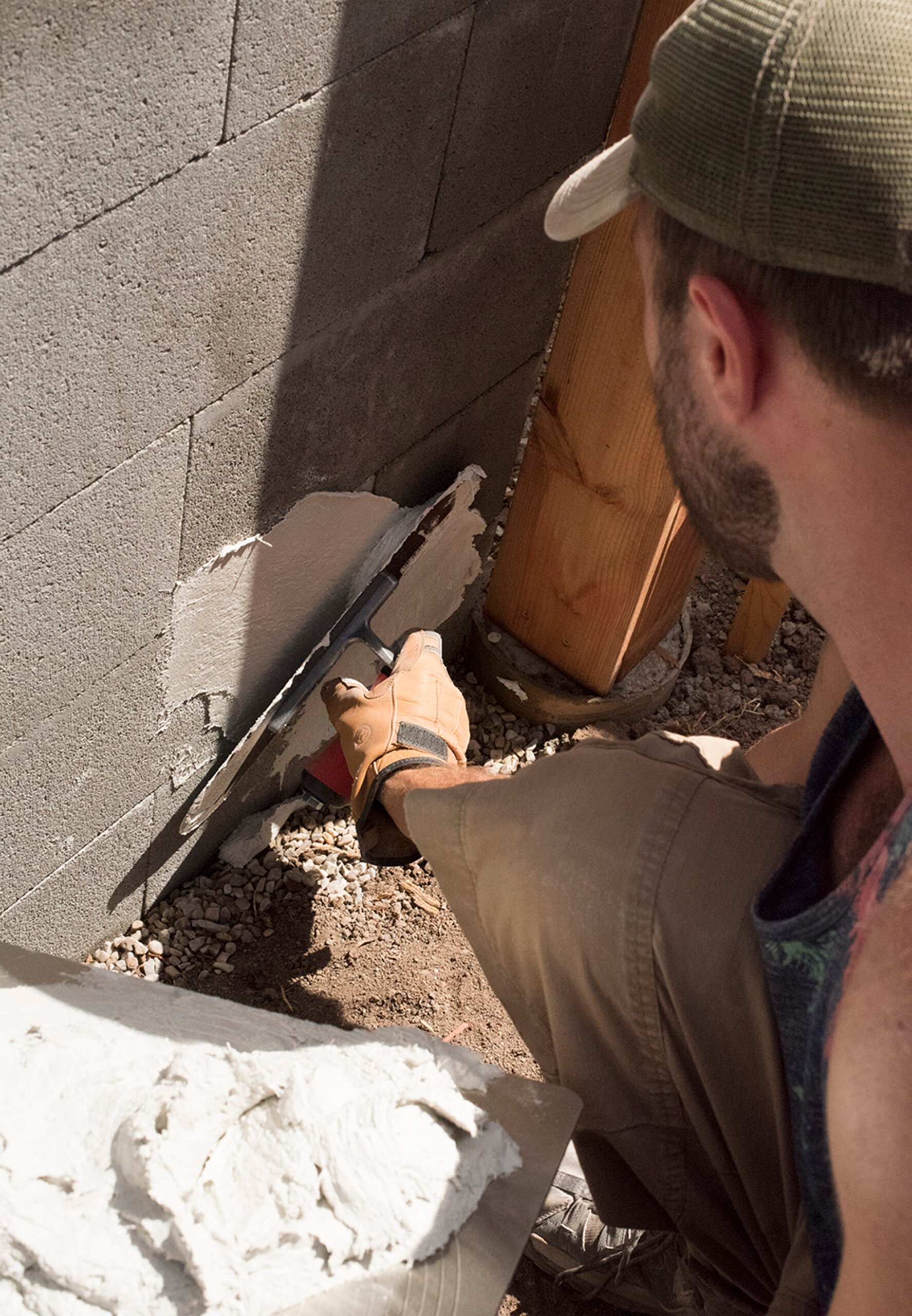 How to Build a Custom Outdoor Sofa - roomfortuesday.com